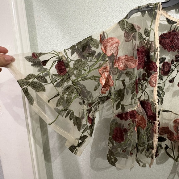 🆕 Altar'd State Lace Trim Sheer Fabric Size S - Picture 9 of 10